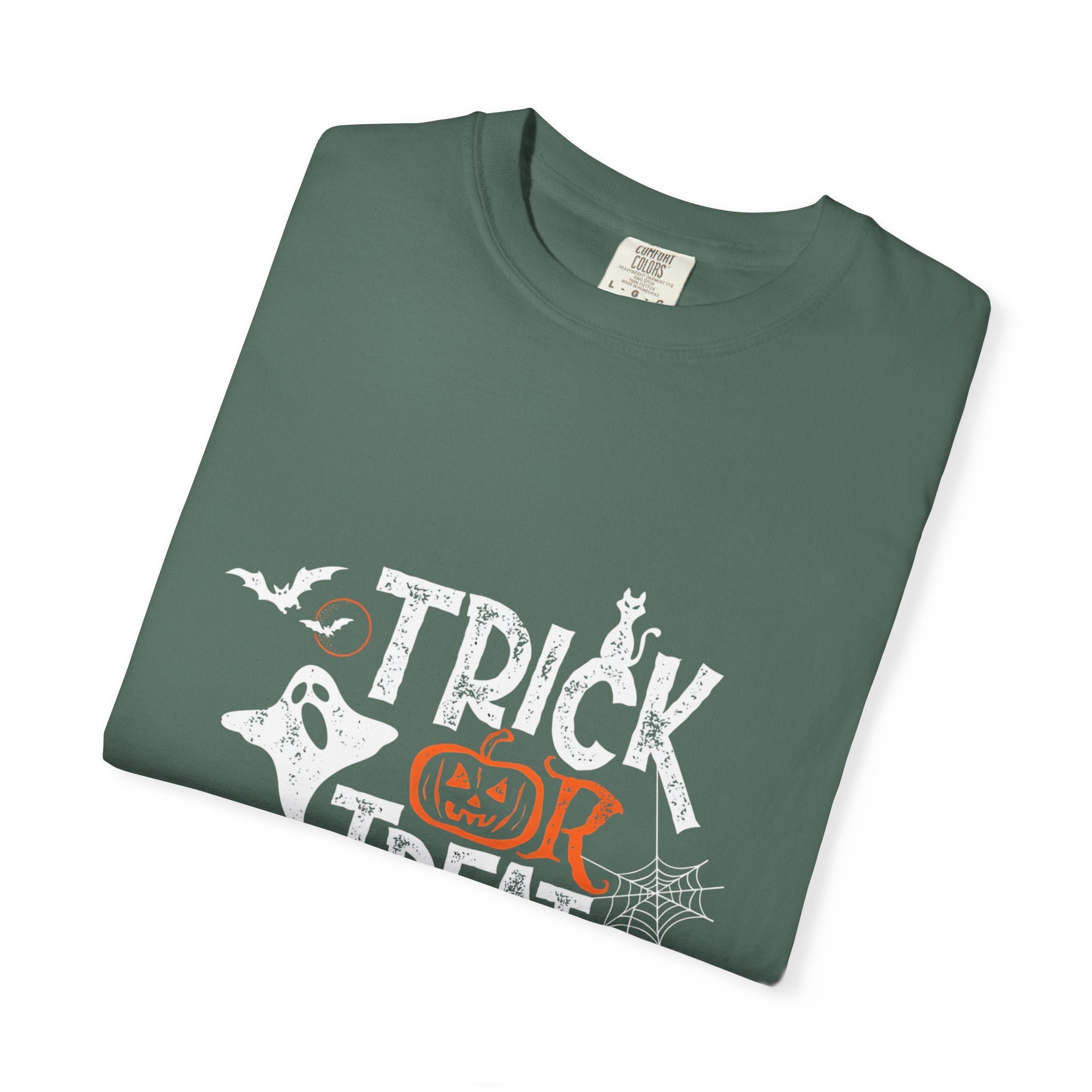 Halloween Trick or Treat T-Shirt, Spooky T-Shirt, Unisex Halloween Apparel, Funny Halloween Gift, October Party Shirt, Casual Halloween Wear