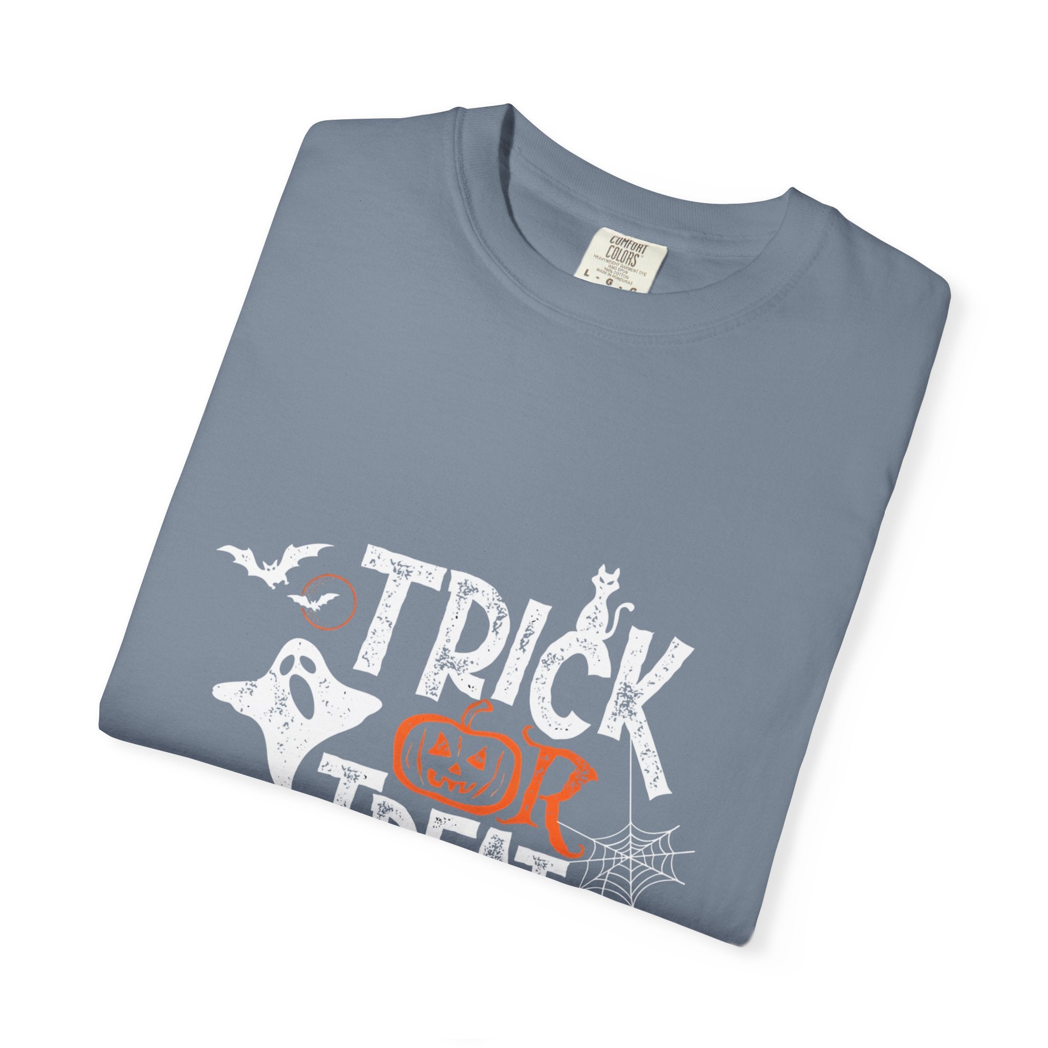 Halloween Trick or Treat T-Shirt, Spooky T-Shirt, Unisex Halloween Apparel, Funny Halloween Gift, October Party Shirt, Casual Halloween Wear
