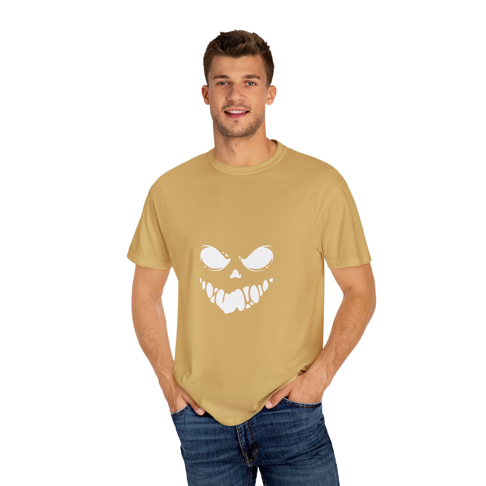 Spooky Horror Graphic Tee, Unisex Halloween T-shirt, Casual Wear, Gift for Halloween, Horror Movie Fans