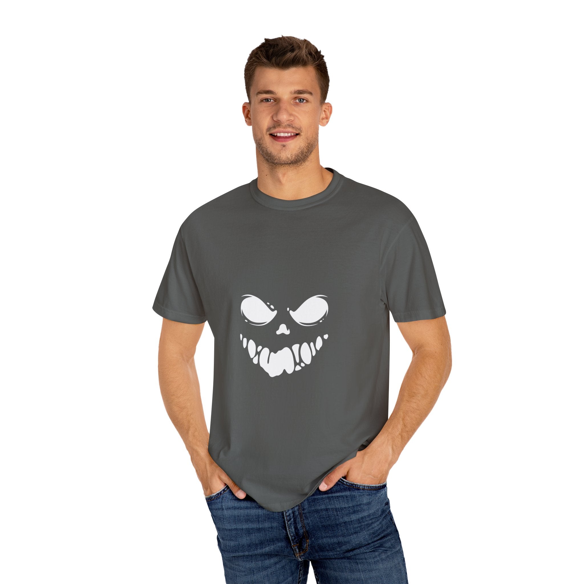 Spooky Horror Graphic Tee, Unisex Halloween T-shirt, Casual Wear, Gift for Halloween, Horror Movie Fans
