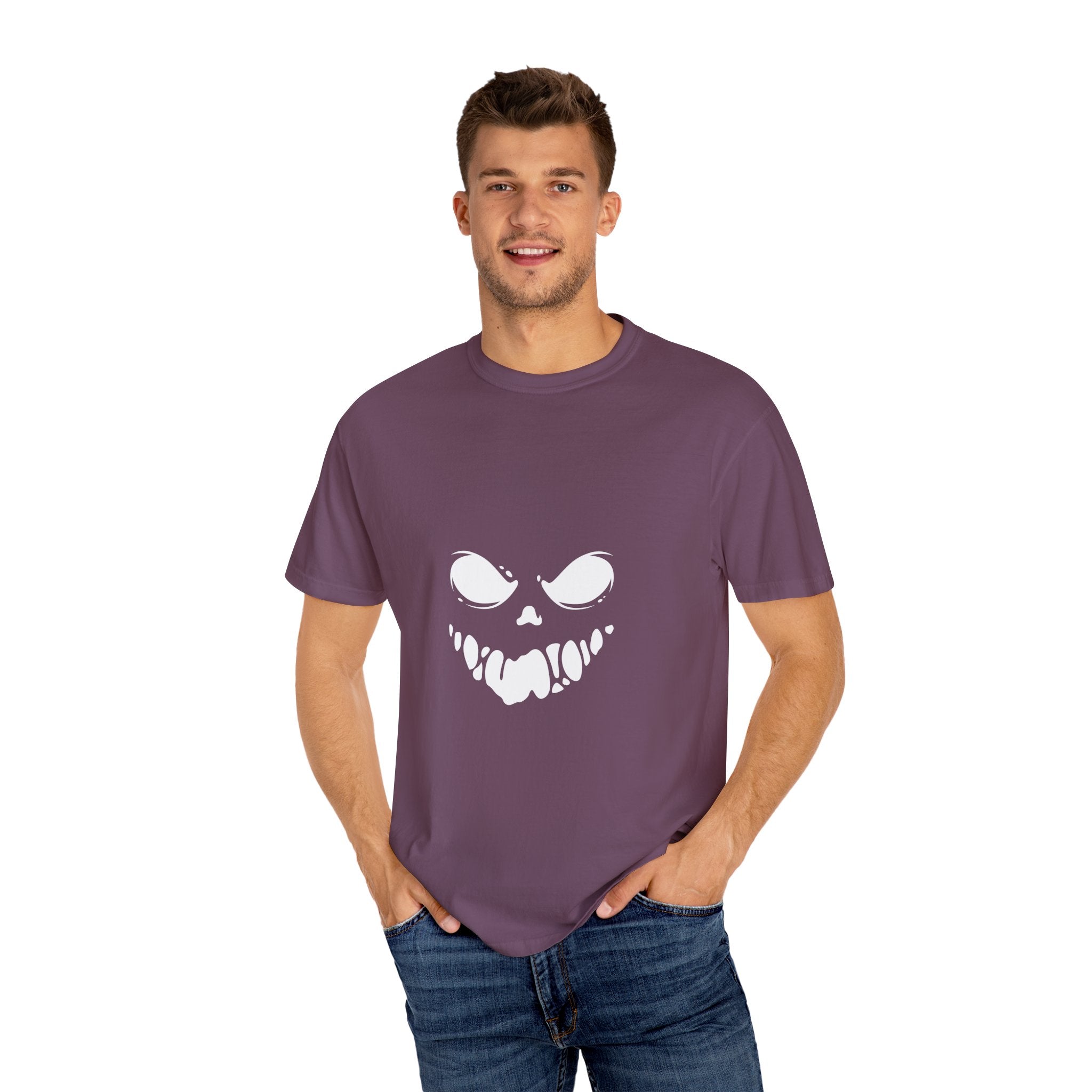 Spooky Horror Graphic Tee, Unisex Halloween T-shirt, Casual Wear, Gift for Halloween, Horror Movie Fans