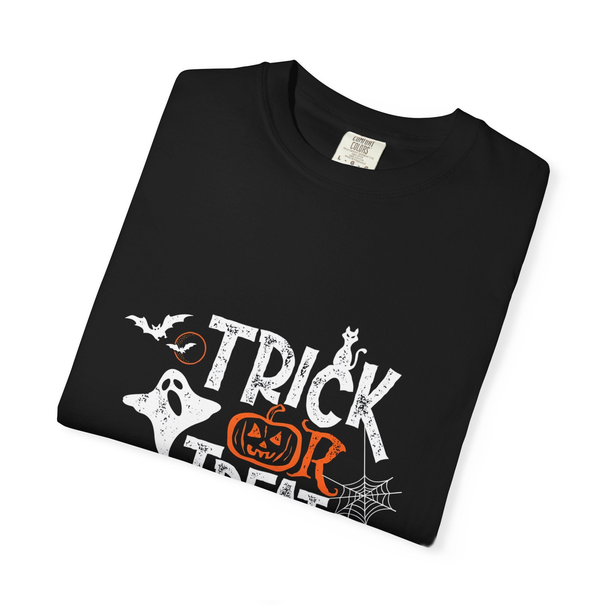 Halloween Trick or Treat T-Shirt, Spooky T-Shirt, Unisex Halloween Apparel, Funny Halloween Gift, October Party Shirt, Casual Halloween Wear