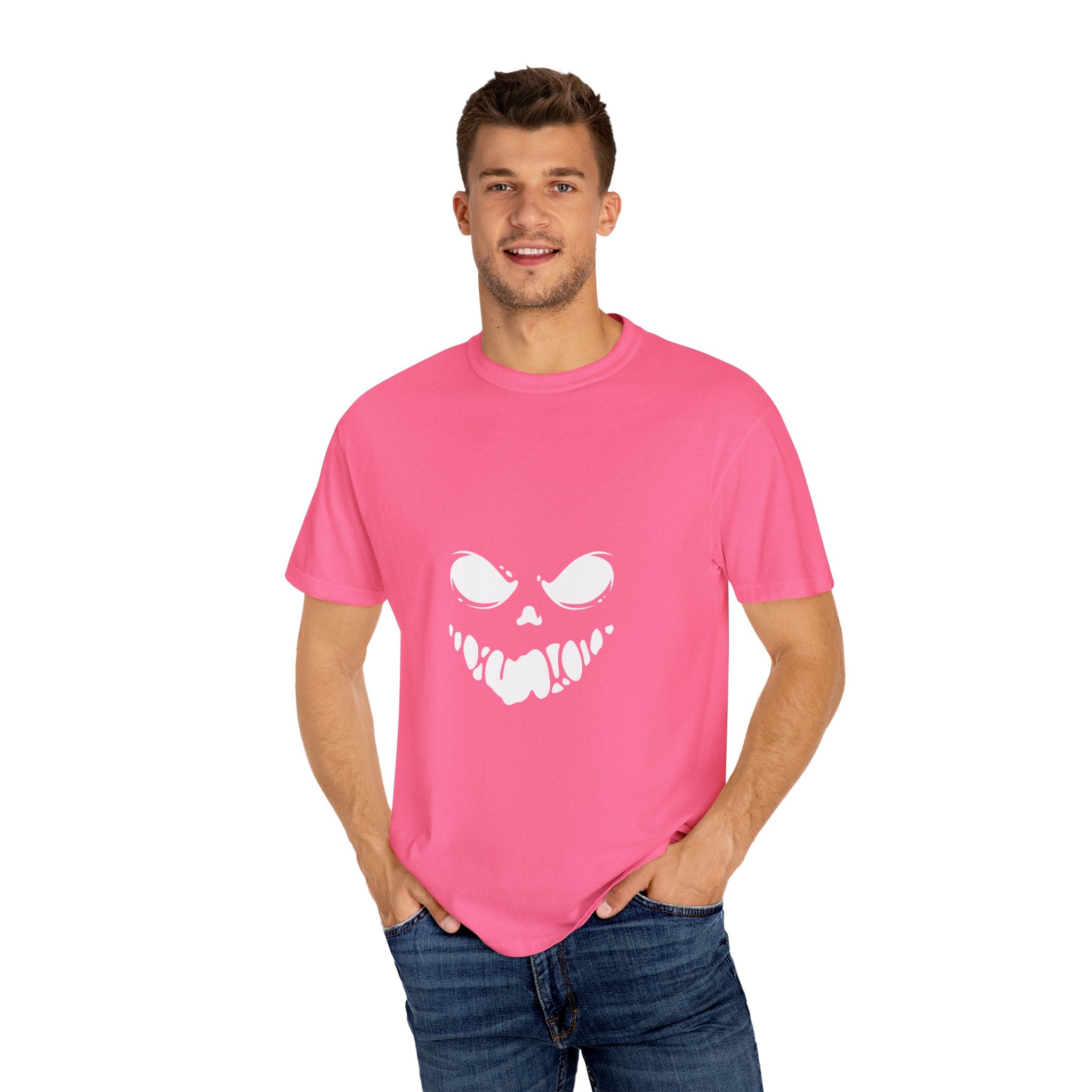 Spooky Horror Graphic Tee, Unisex Halloween T-shirt, Casual Wear, Gift for Halloween, Horror Movie Fans
